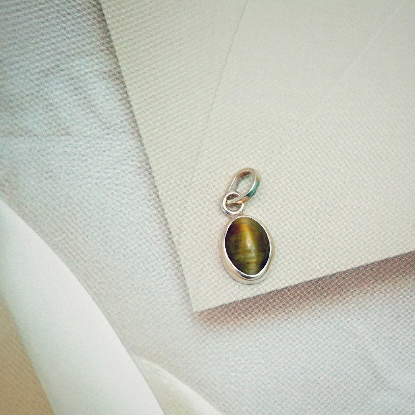 Cats Eye Pendant in 925 Silver | Natural & Certified | Unisex Both for Men & Women