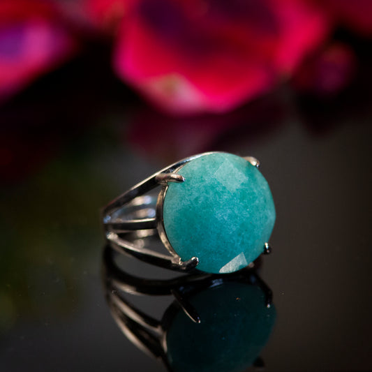 Natural Green Aventurine Crystal Round ring in metal with Adjustable Size For Men And Women
